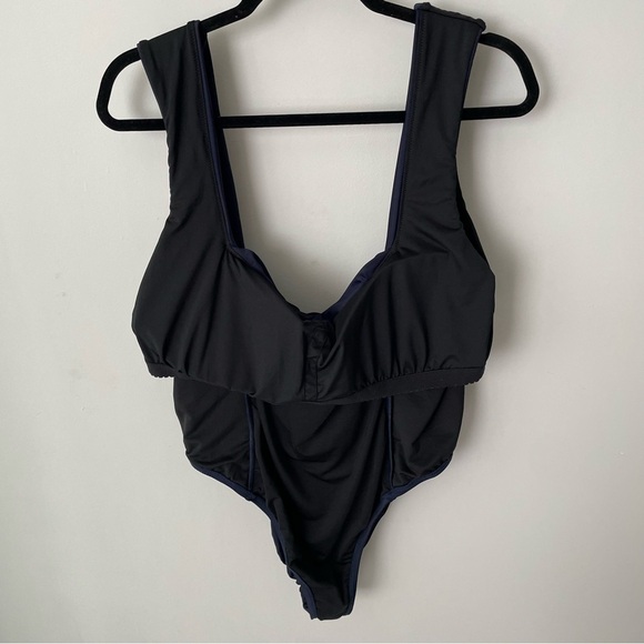 J Crew Ruched Squareneck One-Piece Swimsuit Full
Coverage Navy Blue Size 24   24 - Picture 7 of 8